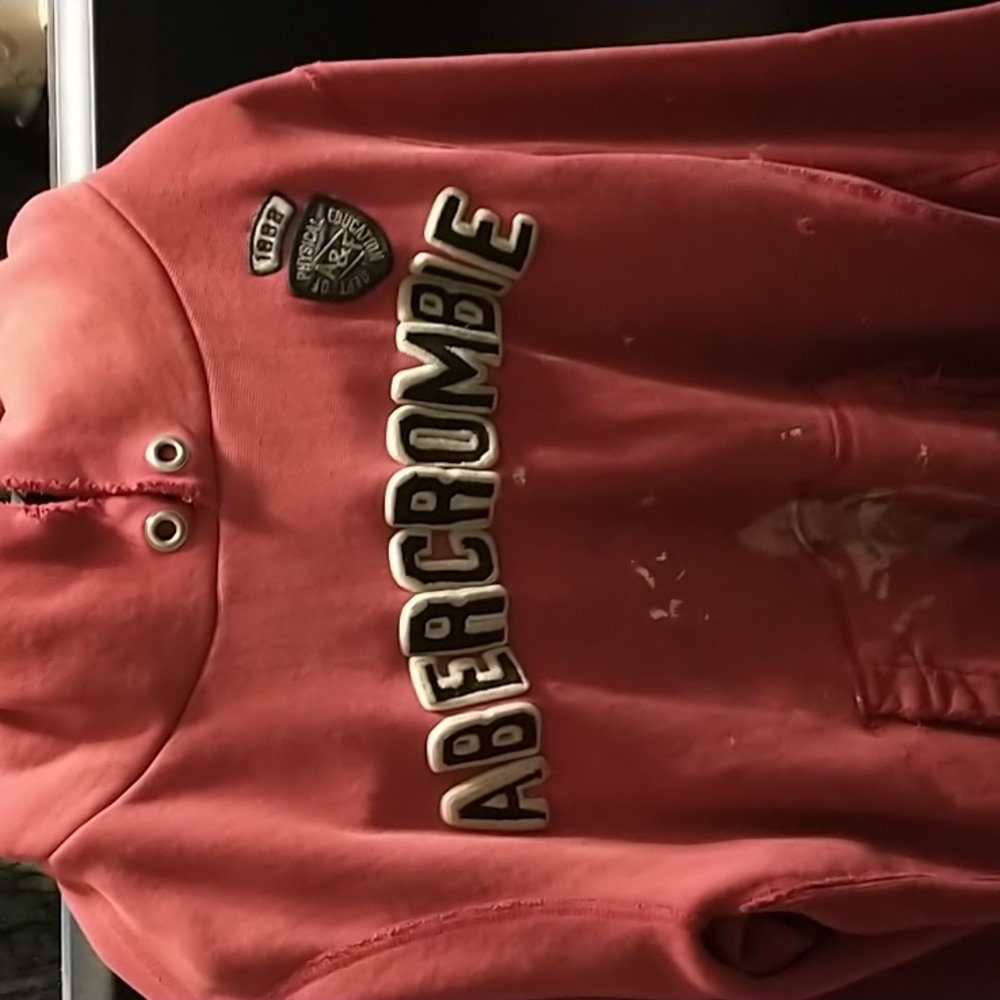 Red abercrombie hoodie very heavy thick fabric